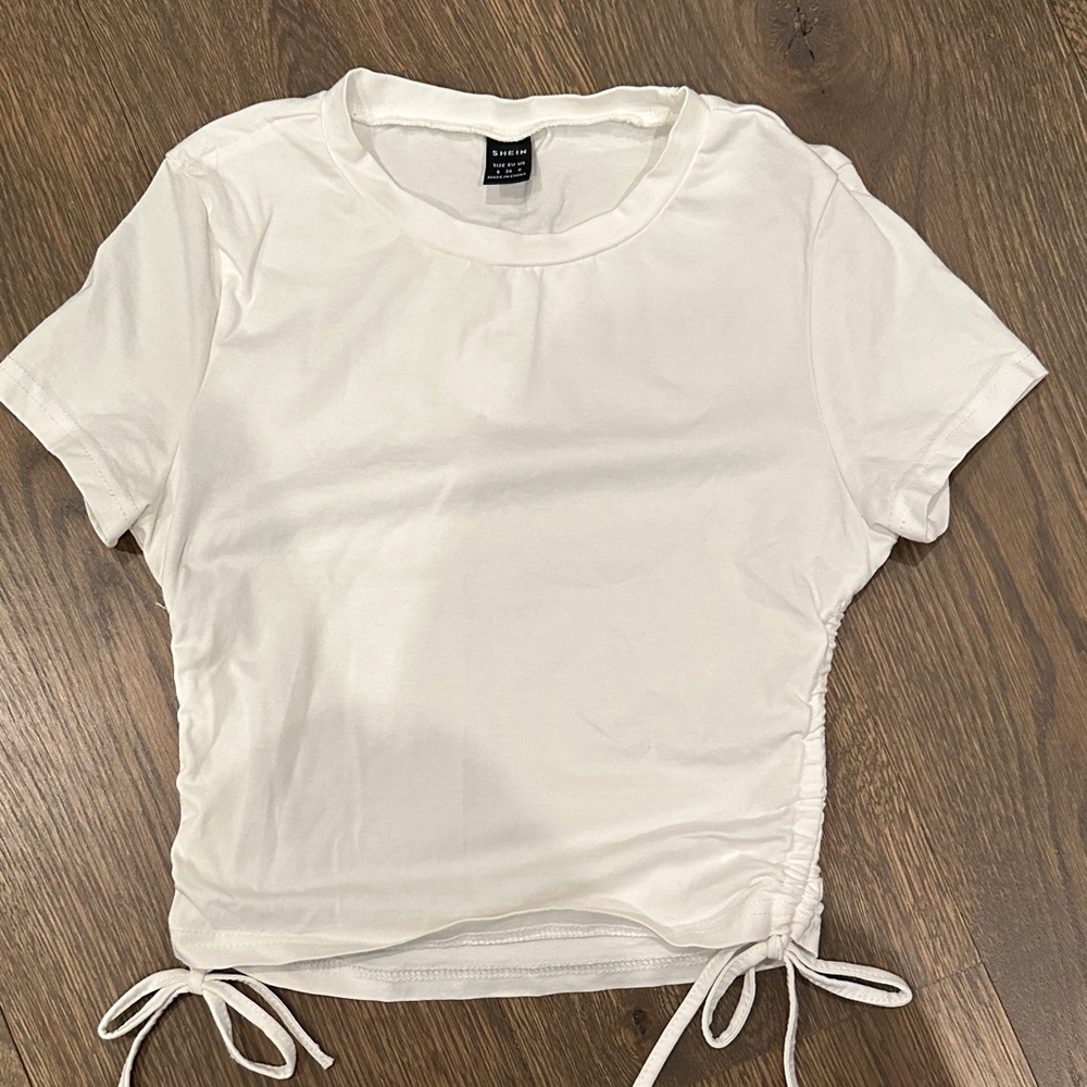 SHEIN White Ruched Side Tie Tee